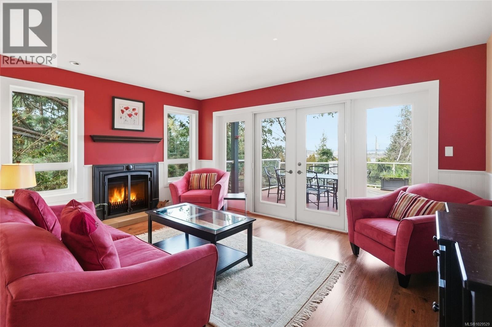 3259 Dolphin Dr - 3