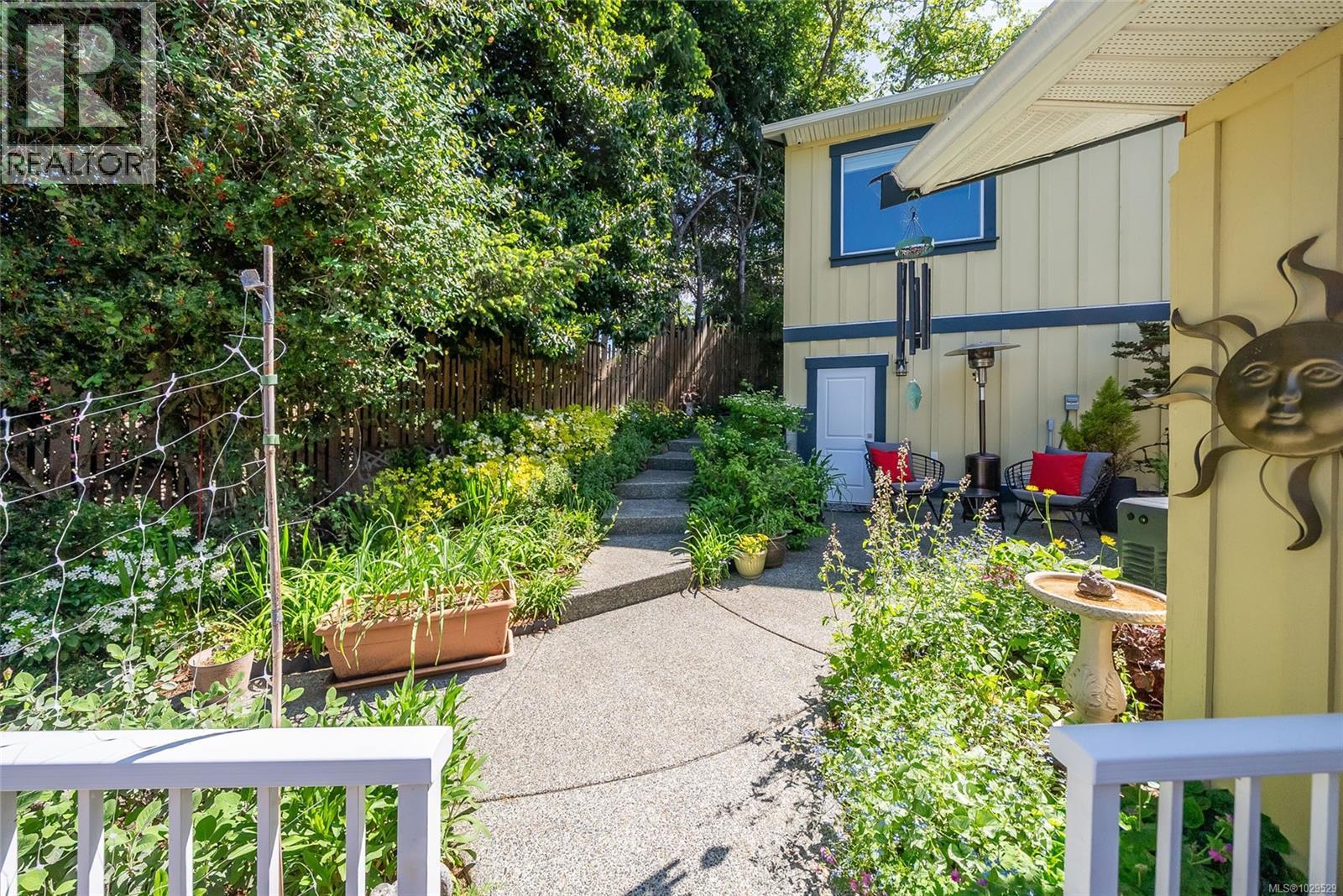 3259 Dolphin Dr - 44