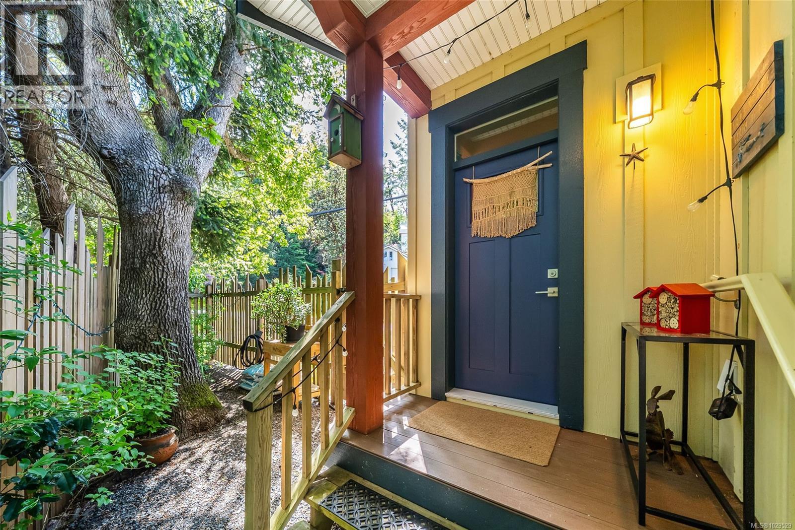 3259 Dolphin Dr - 45