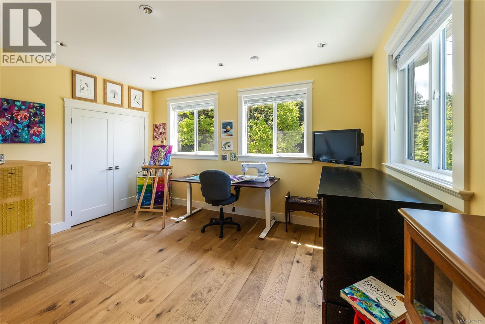 3259 DOLPHIN DR - 49