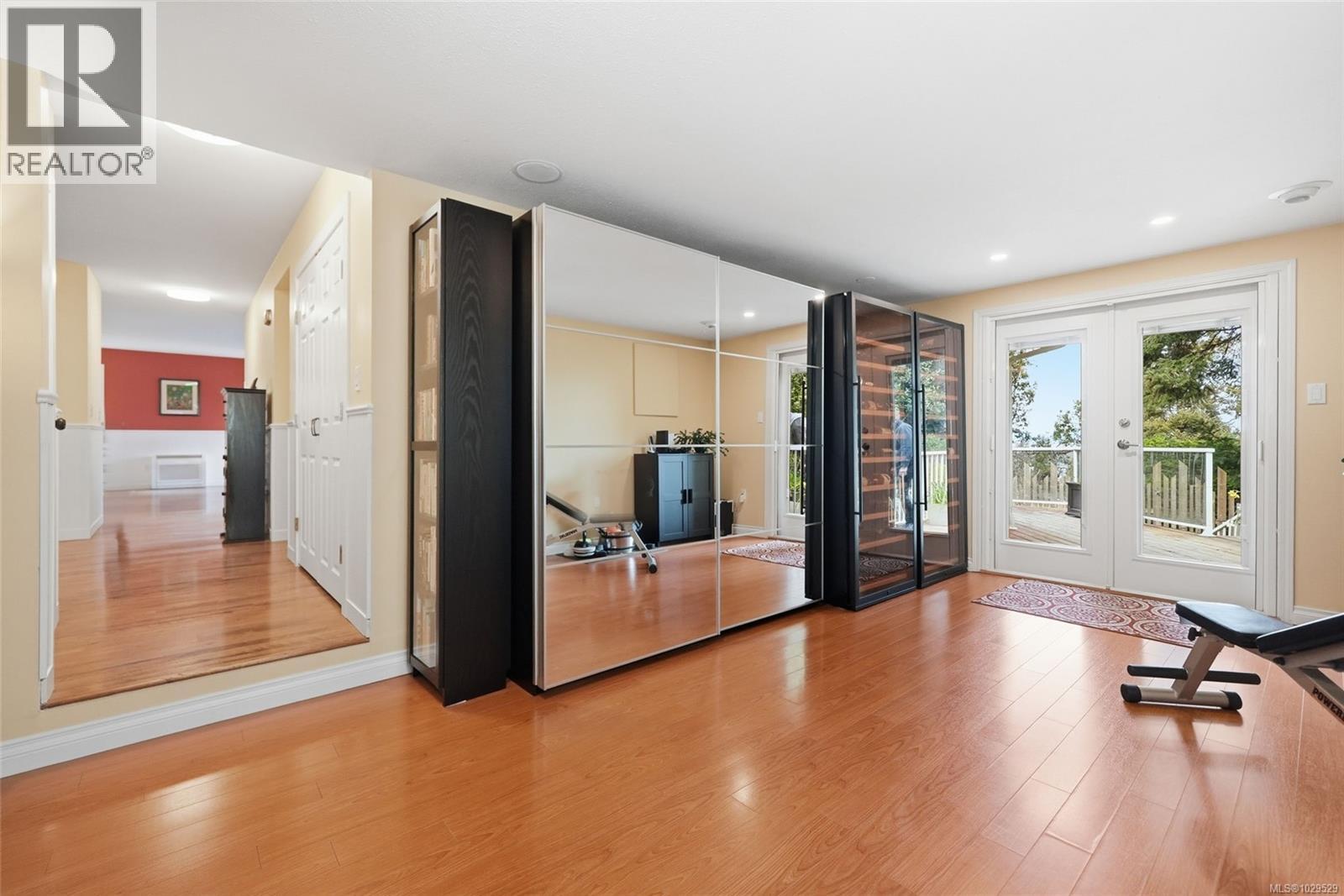 3259 Dolphin Dr - 7