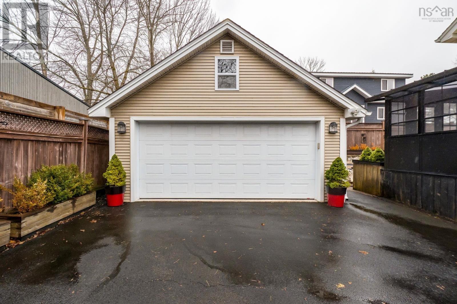 Property 38 of 49 of 8 Eaton Avenue