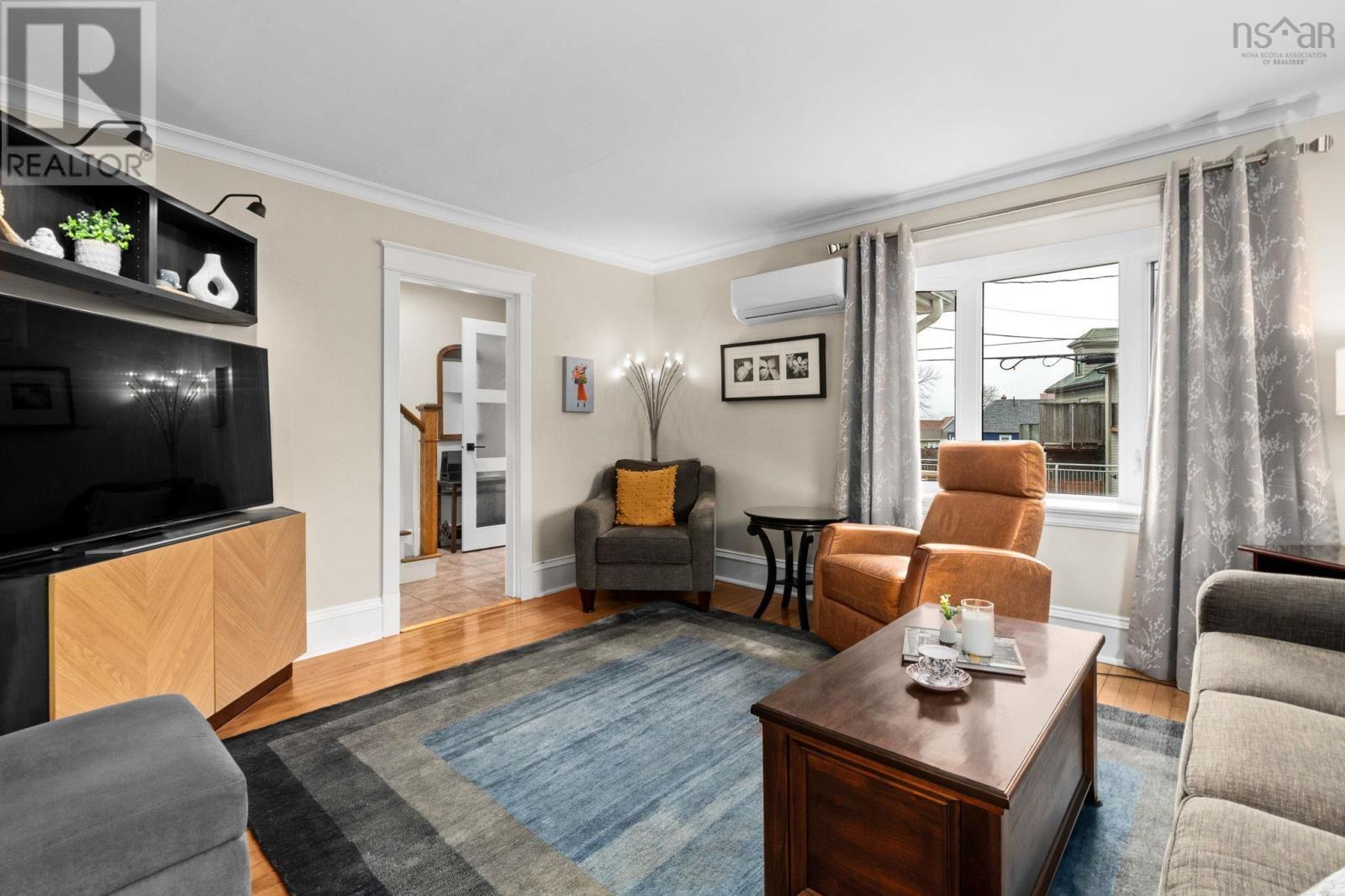 Property 6 of 49 of 8 Eaton Avenue