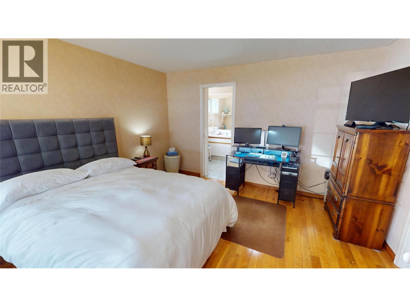 #701 5155 Fairway Drive - 8
