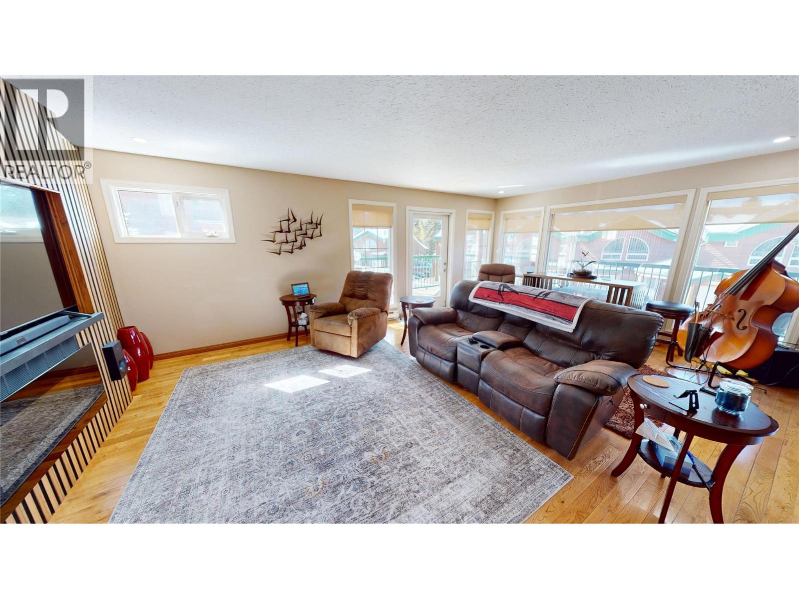 #701 5155 FAIRWAY DRIVE - 12