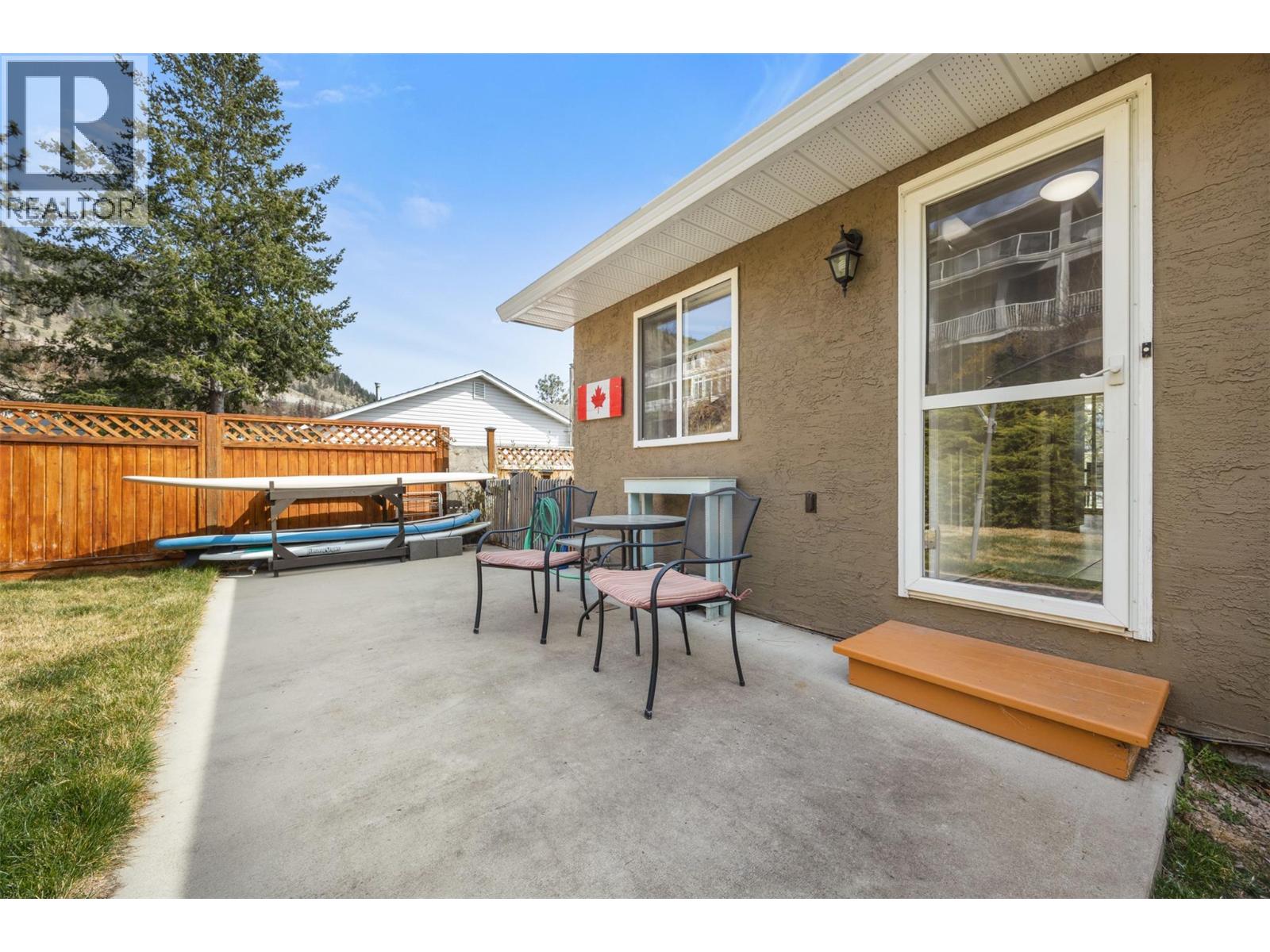 5288 Clarence Road, Peachland