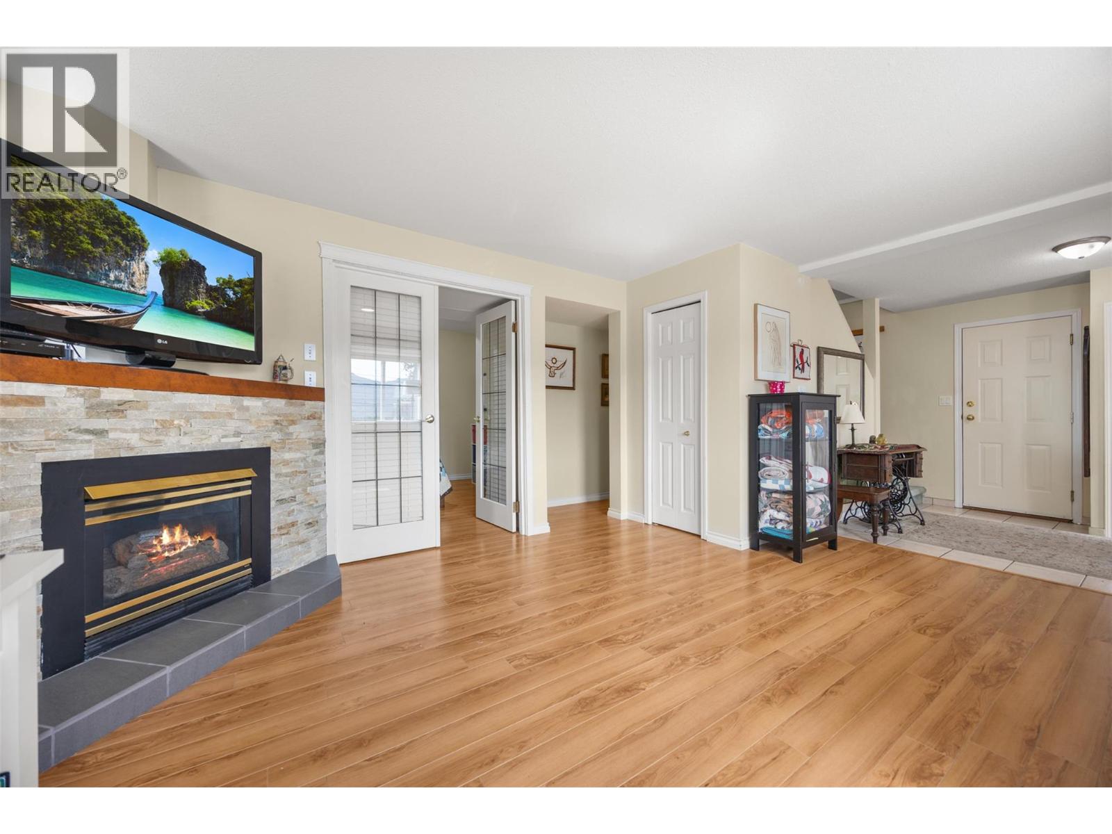 5288 Clarence Road, Peachland