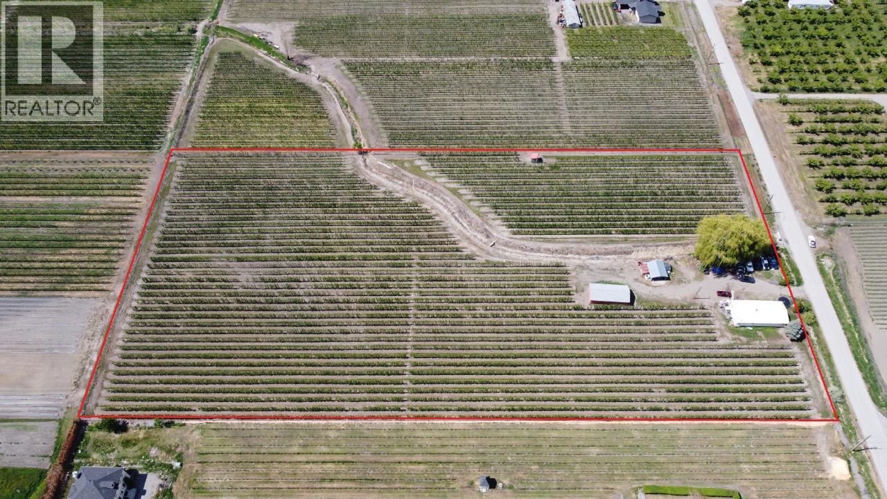 696 LOWE Drive, Cawston