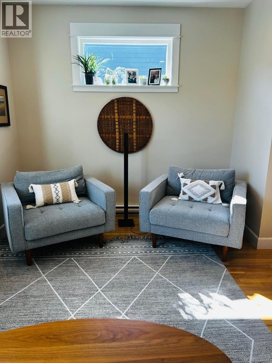 #111 6057 DOUMONT RD - 11