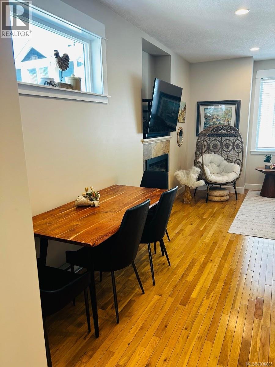 #111 6057 Doumont Rd - 3