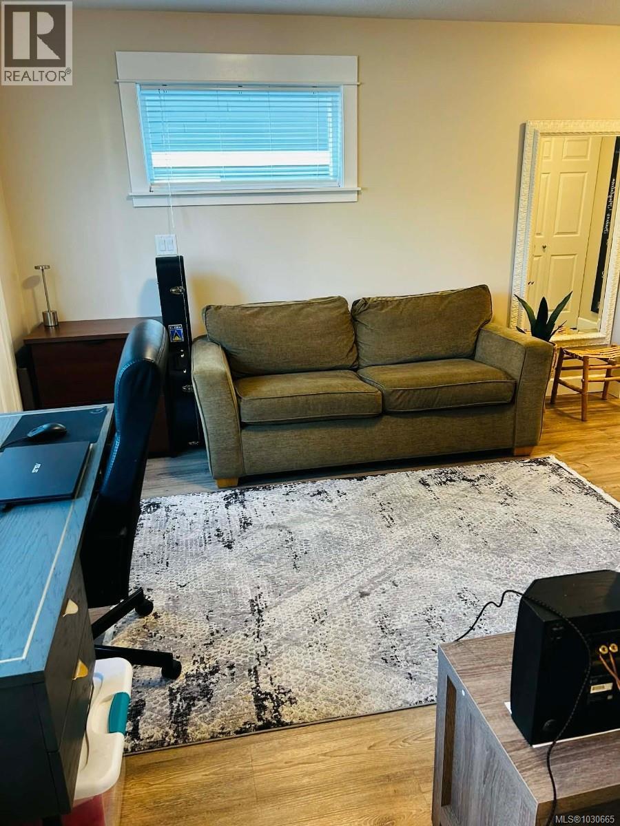 #111 6057 Doumont Rd - 33