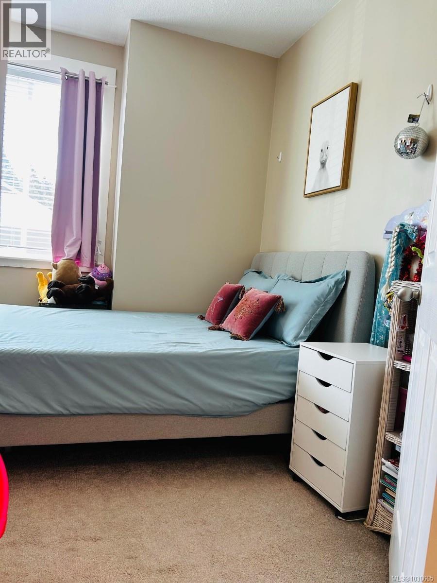 #111 6057 DOUMONT RD - 19