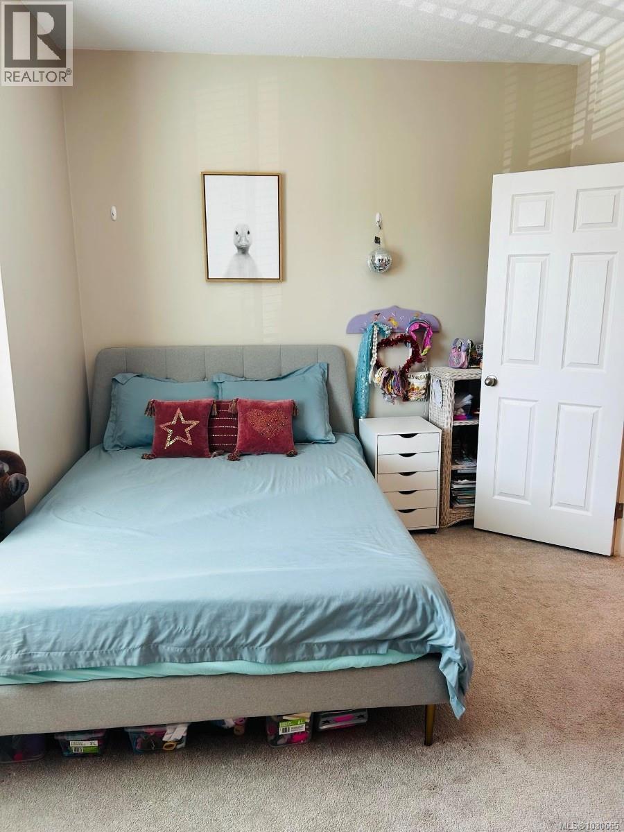 #111 6057 DOUMONT RD - 21