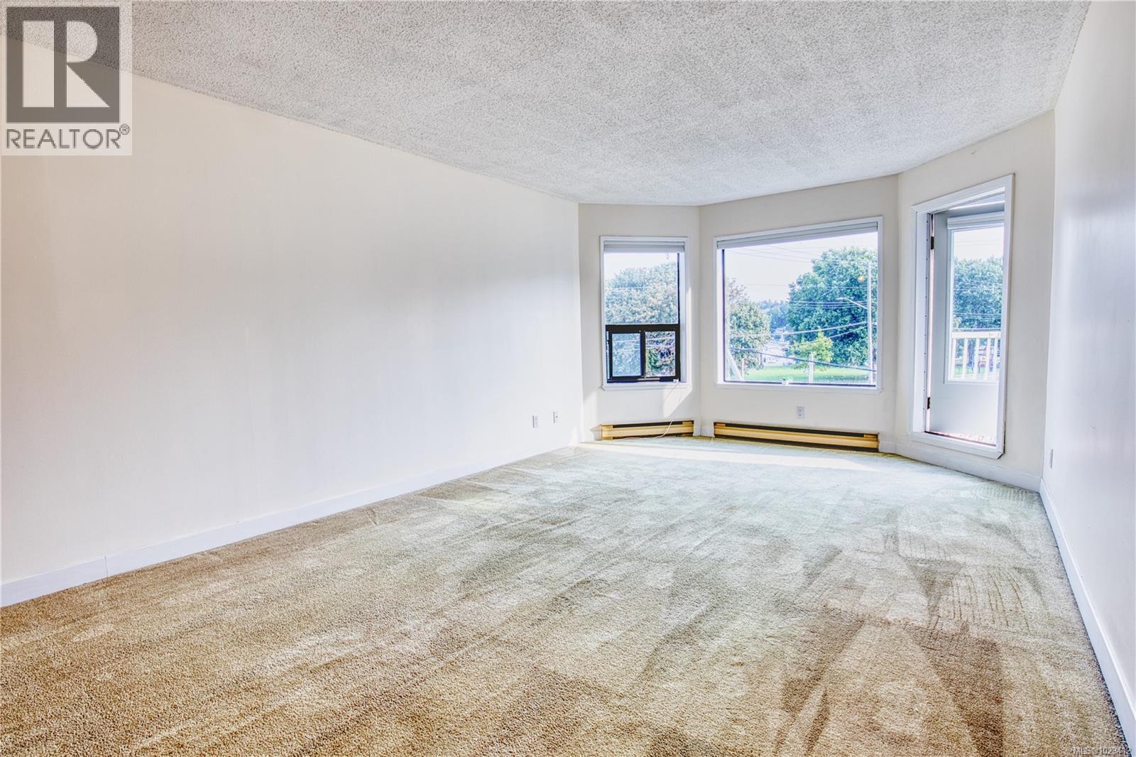 #308 2815 DEPARTURE BAY RD - 13