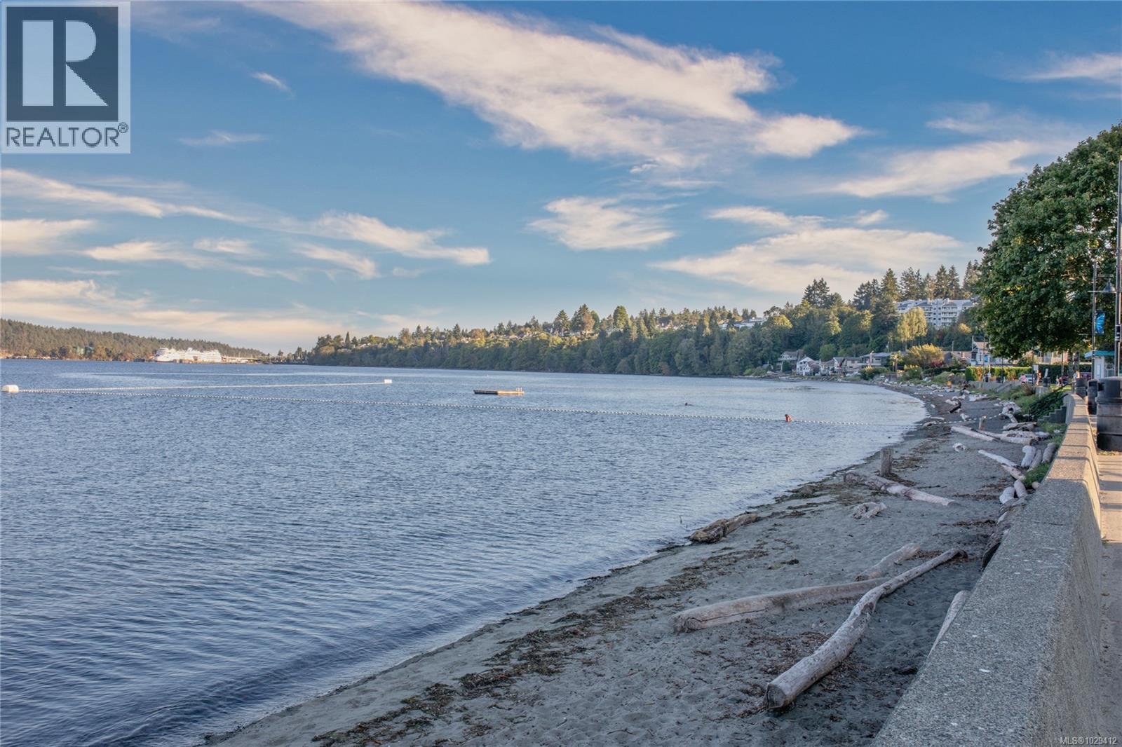#308 2815 Departure Bay Rd - 9