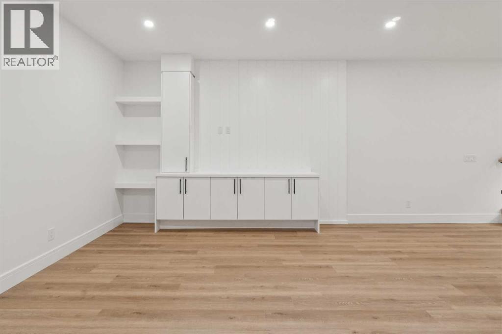 Single Family House for Sale in   Street SW Altadore Calgary 