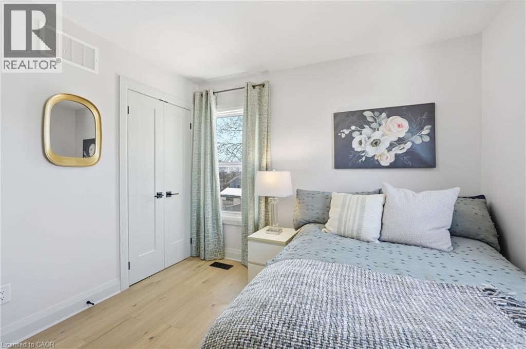286 EAST 18TH Street - 24