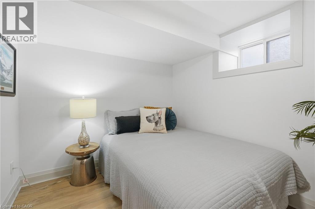 286 EAST 18TH Street - 34