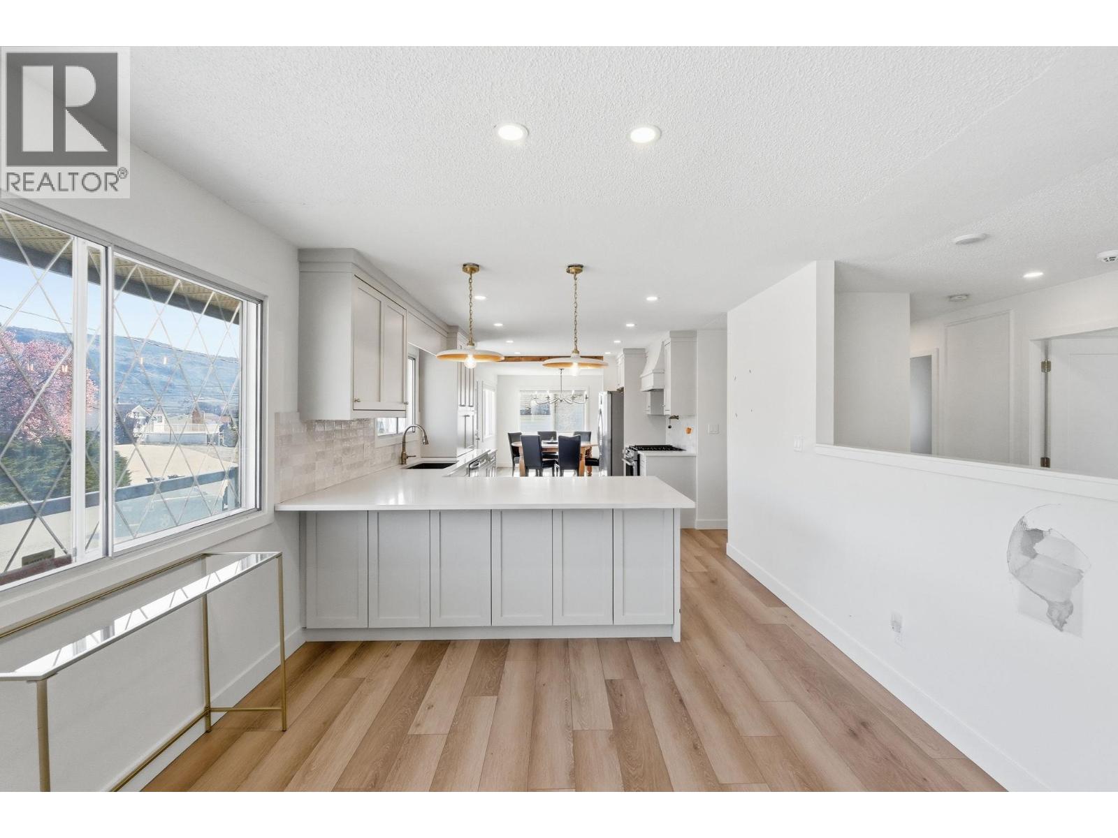8913 JUBILEE Drive, Osoyoos