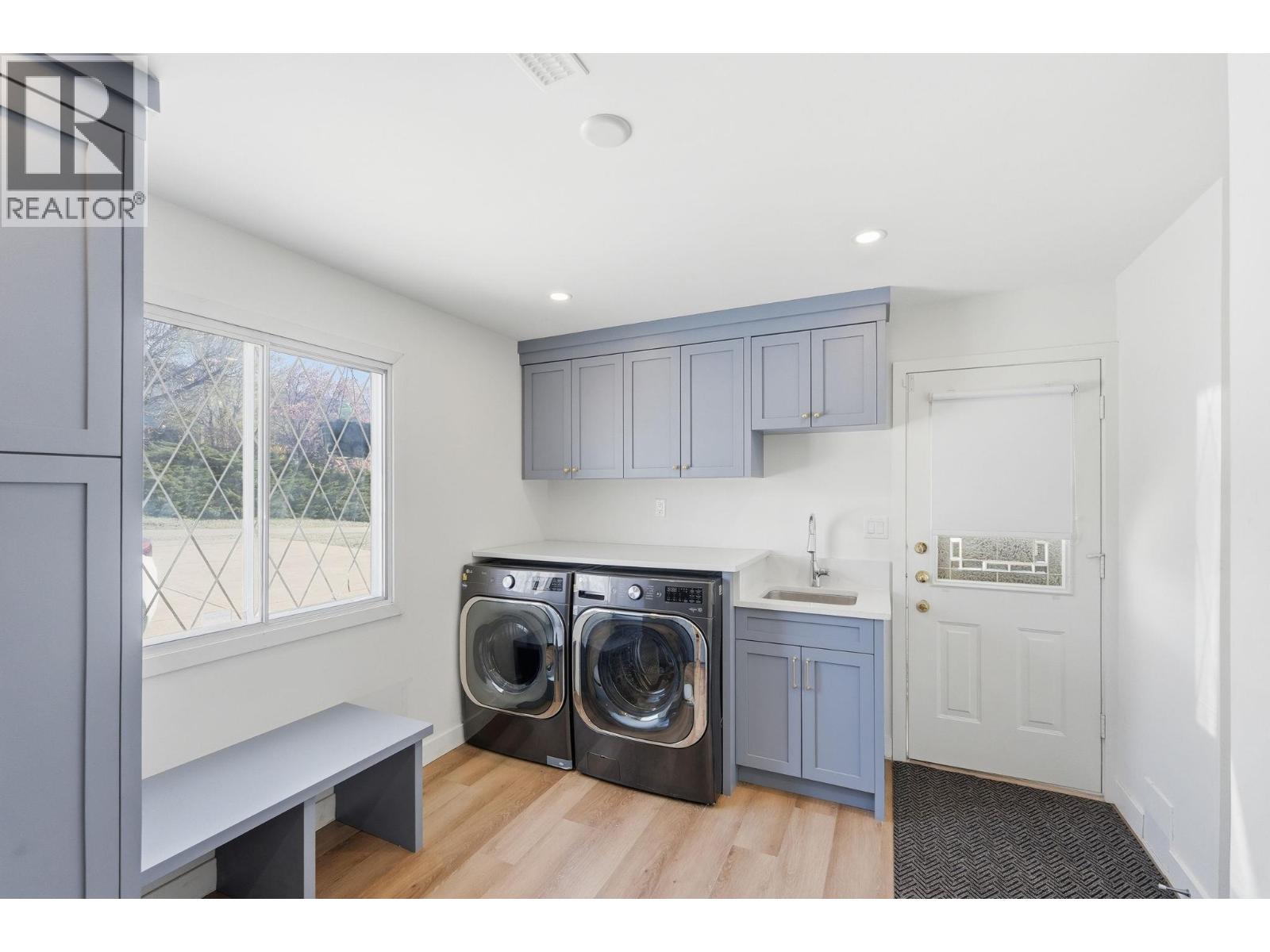 8913 JUBILEE Drive, Osoyoos