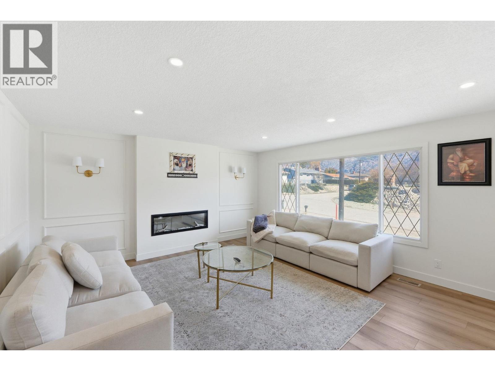 8913 JUBILEE Drive, Osoyoos