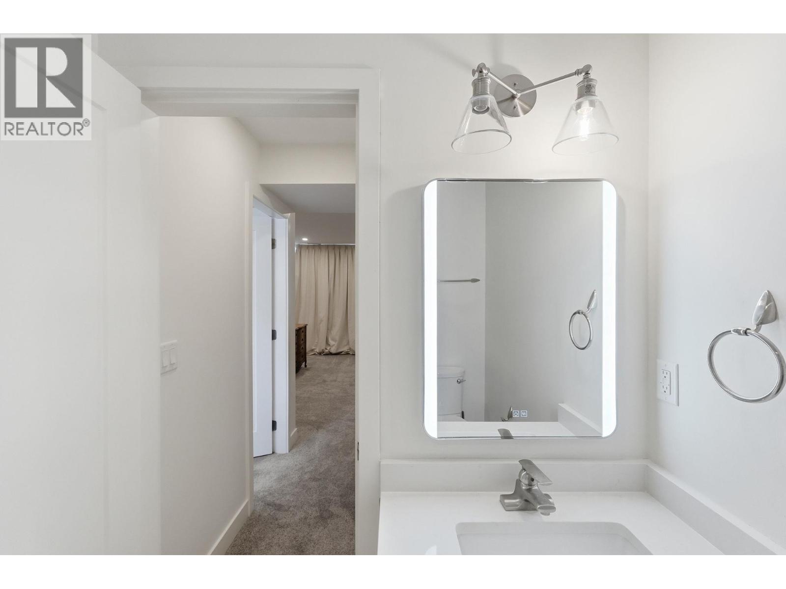 8913 JUBILEE Drive, Osoyoos