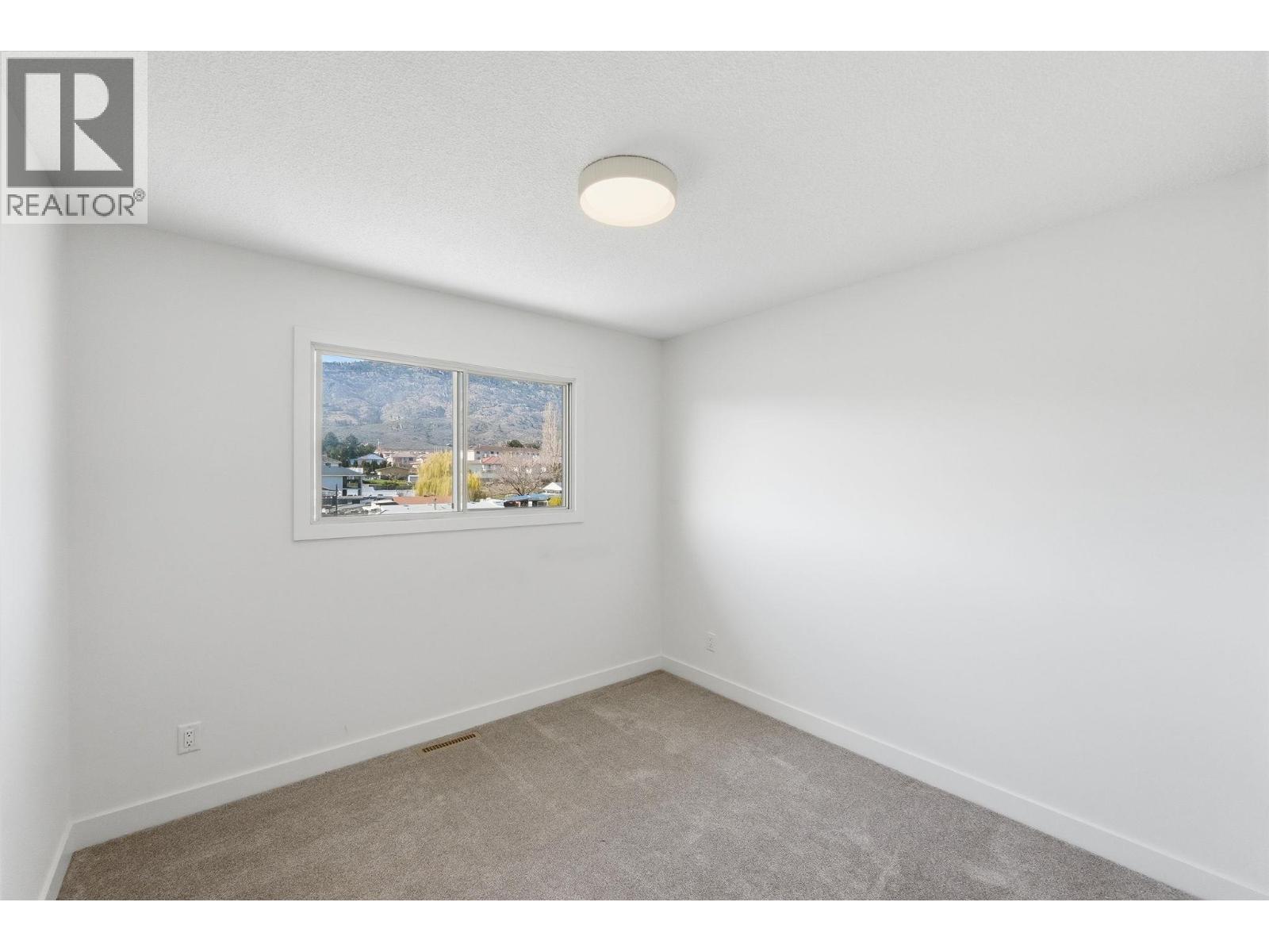 8913 JUBILEE Drive, Osoyoos
