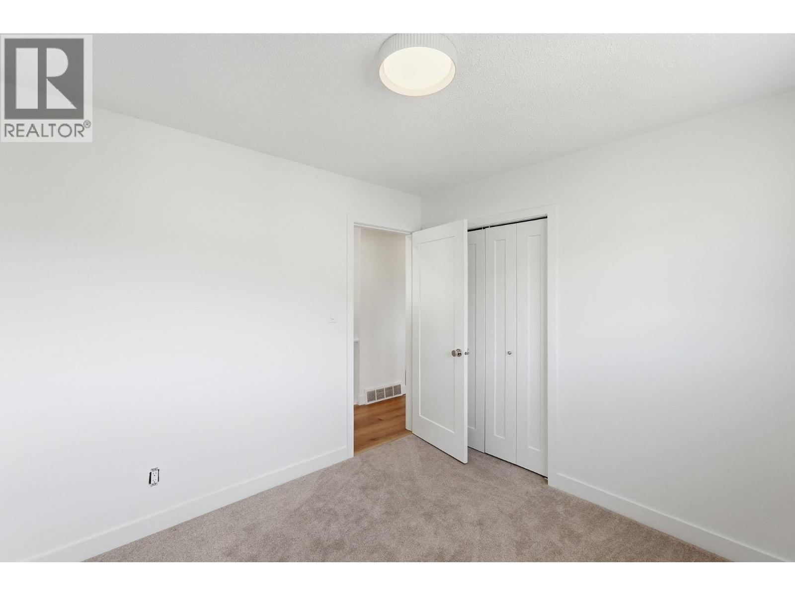 8913 JUBILEE Drive, Osoyoos