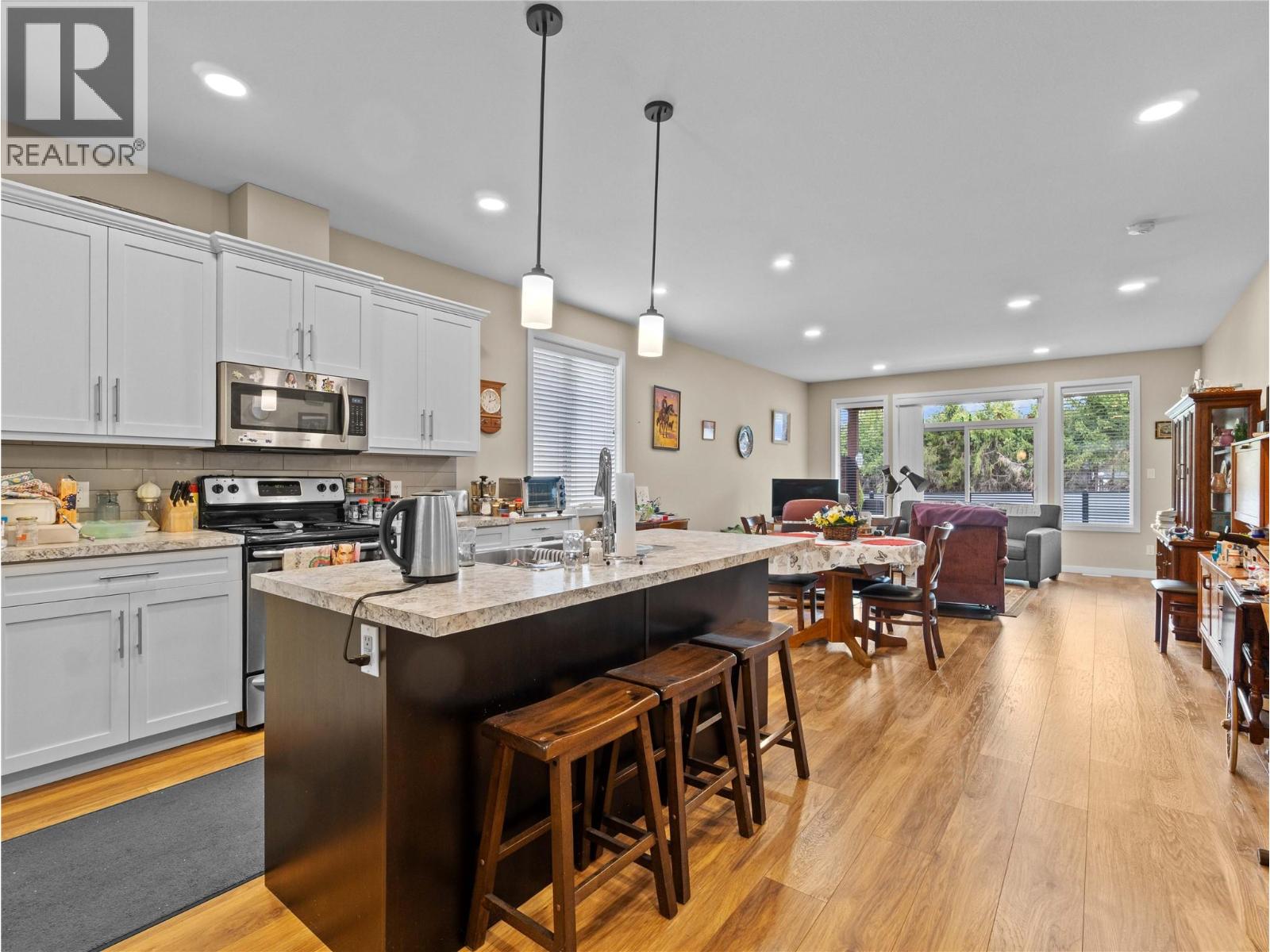 #28 1611 10 Street SW - 6