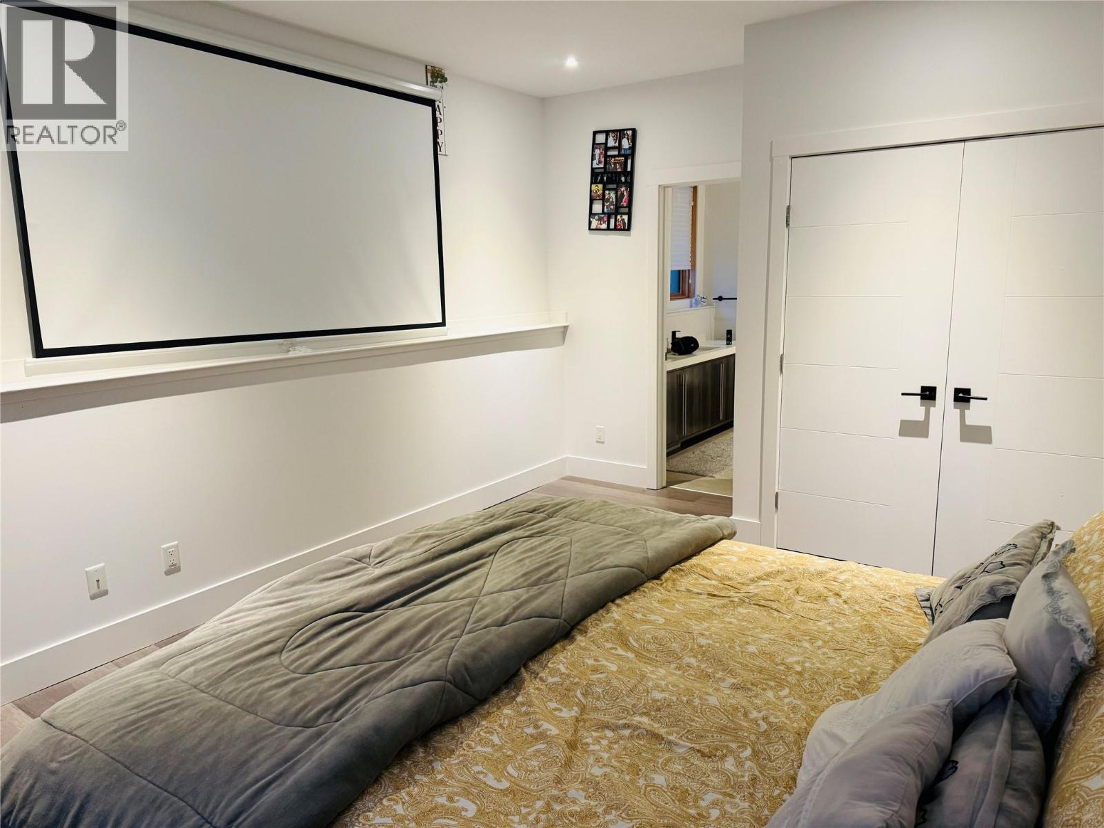 7291 PROSPECTOR Avenue Unit# 501, Radium Hot Springs