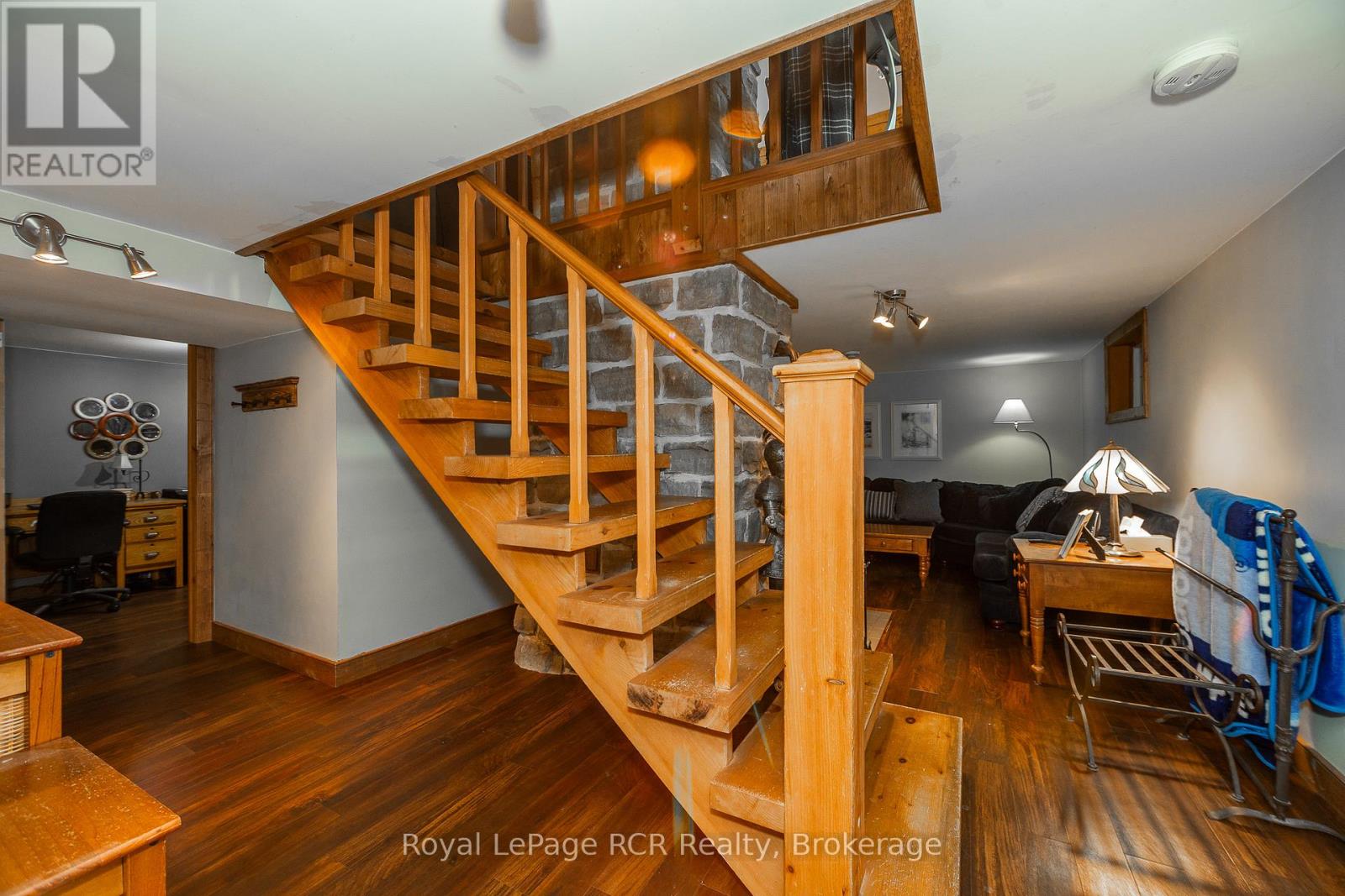 552691 GREY ROAD 23 - 23