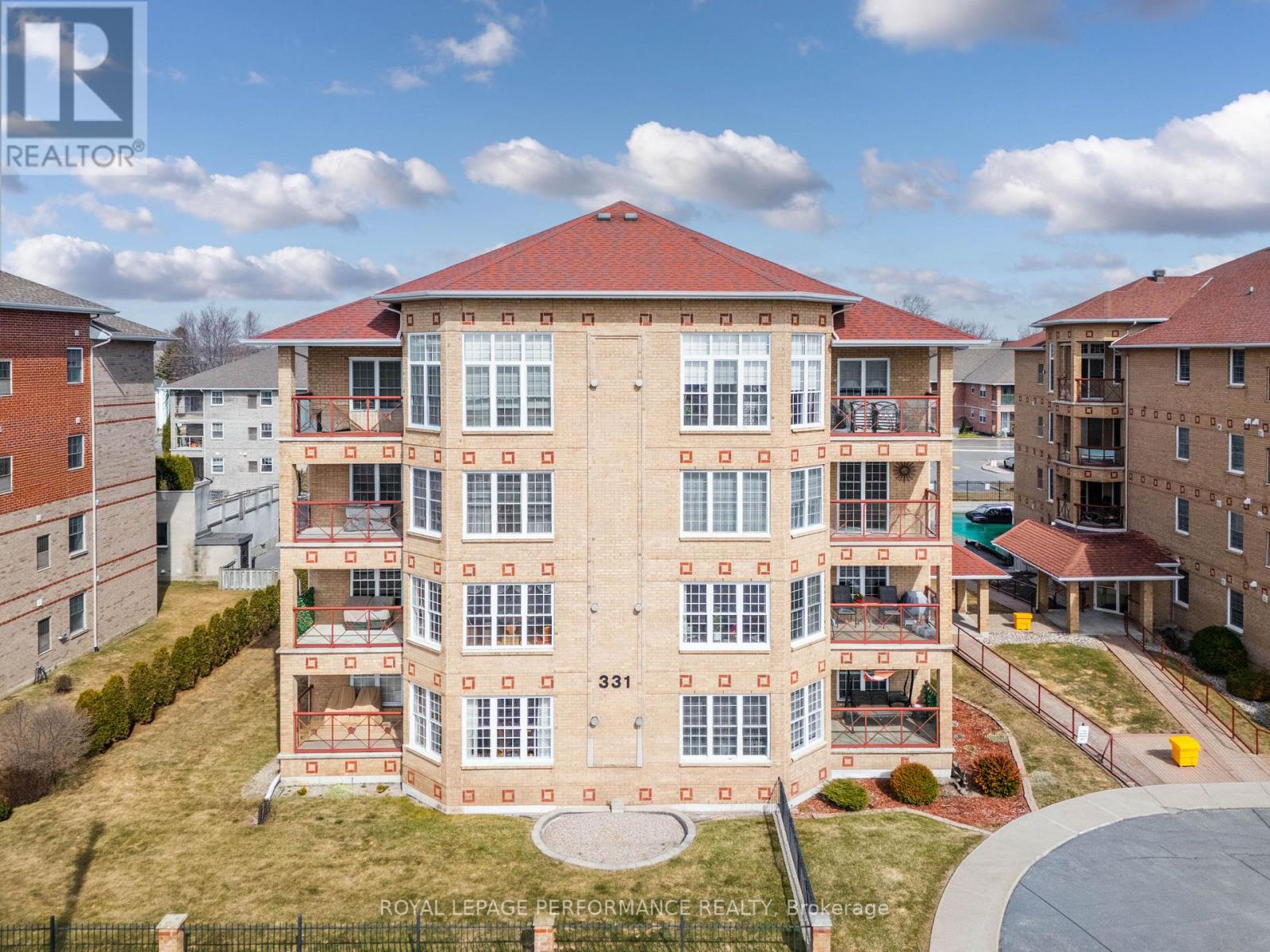 301 - 331 WATER STREET W