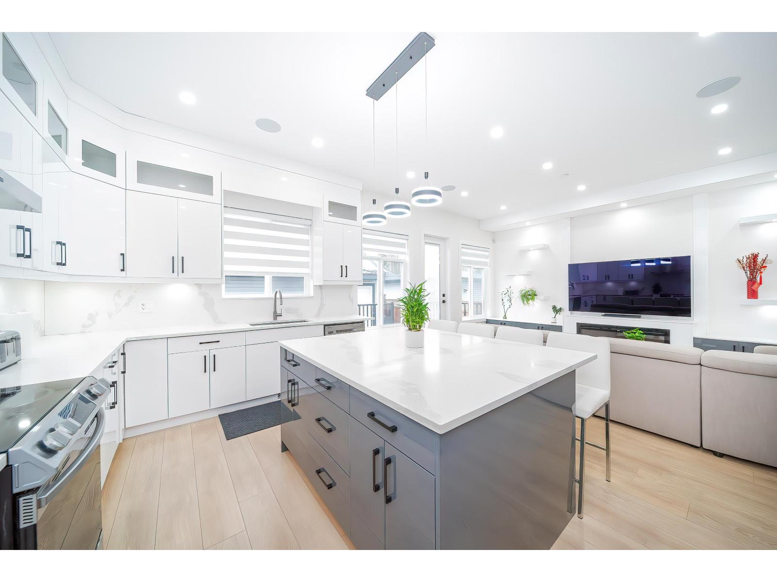 7817 197 STREET, Langley