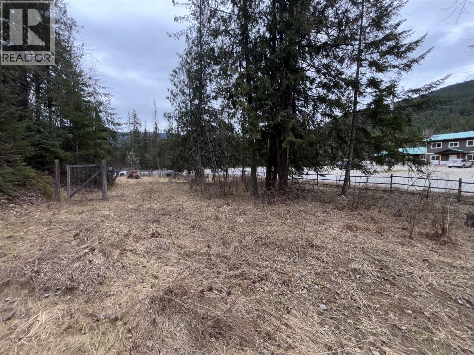  150 North Fork Road, Cherryville