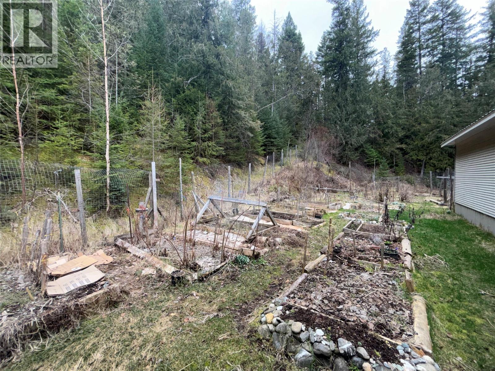  150 North Fork Road, Cherryville