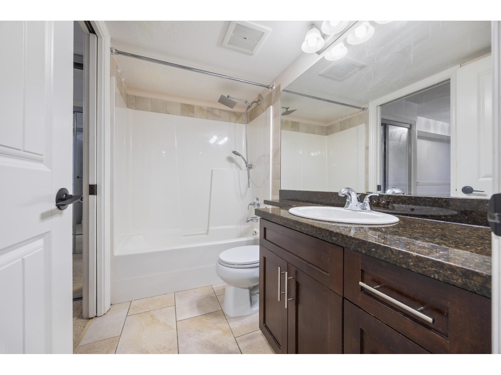 140 5660 201A STREET, Langley