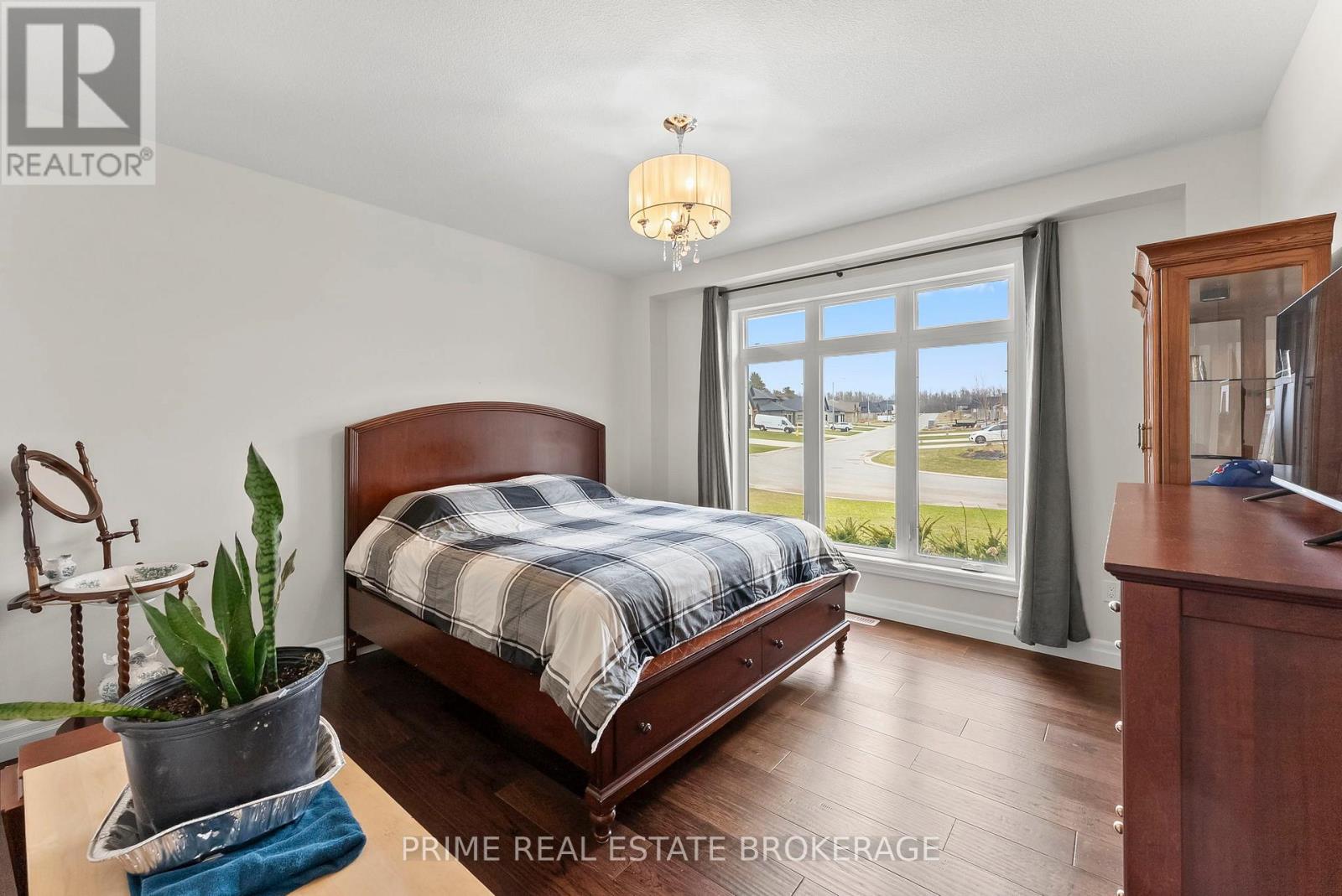 939 BOGDANOVIC WAY Property Photo