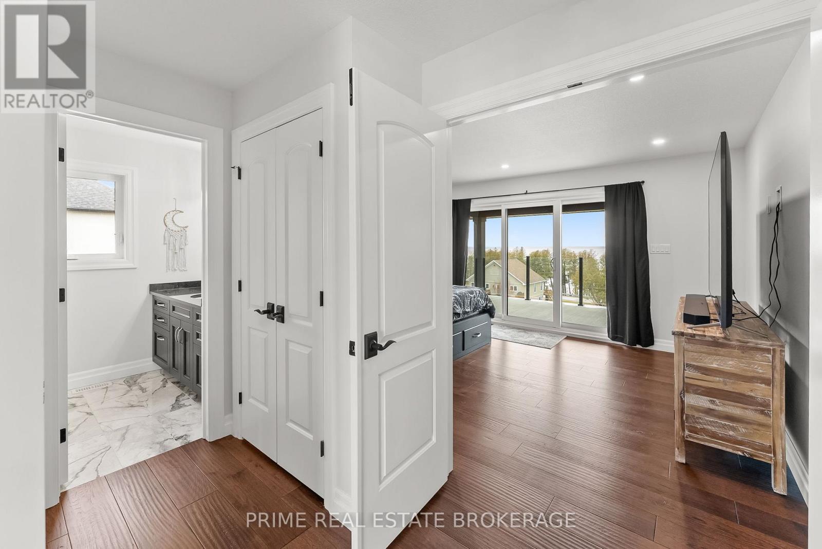 939 BOGDANOVIC WAY Property Photo