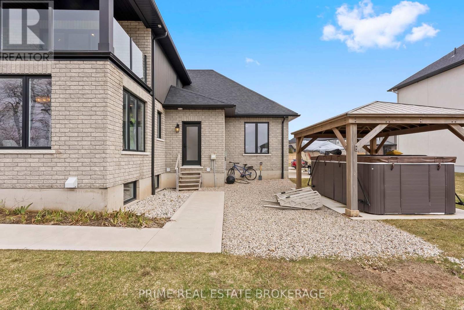 939 BOGDANOVIC WAY Property Photo