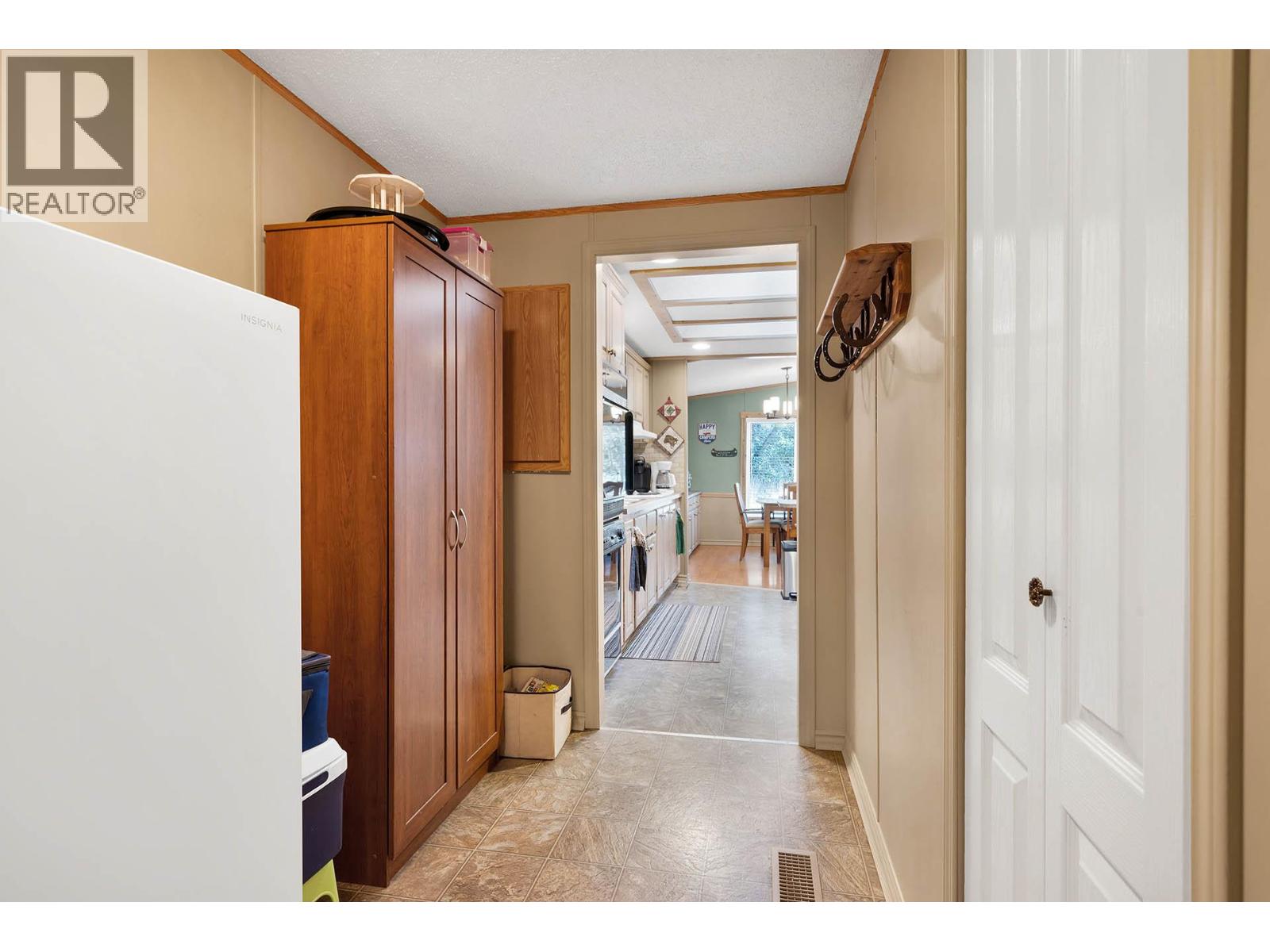  1888 Lakeview Drive, Kamloops