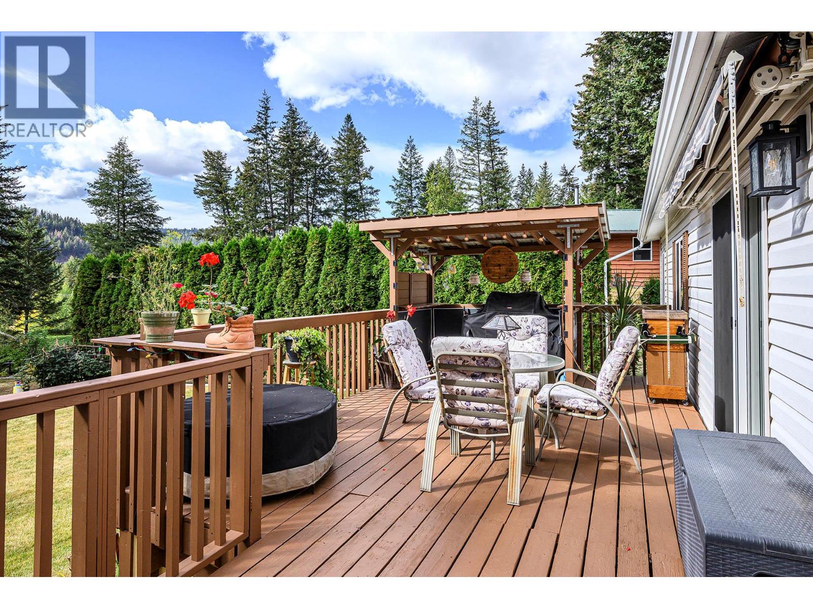  1888 Lakeview Drive, Kamloops