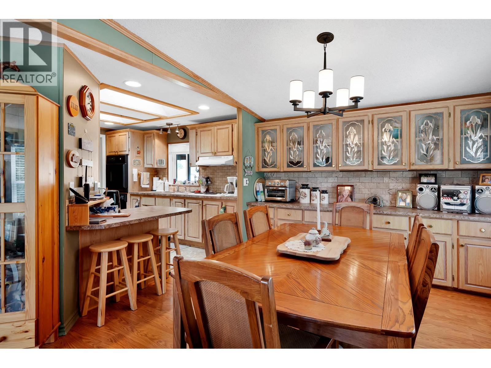  1888 Lakeview Drive, Kamloops