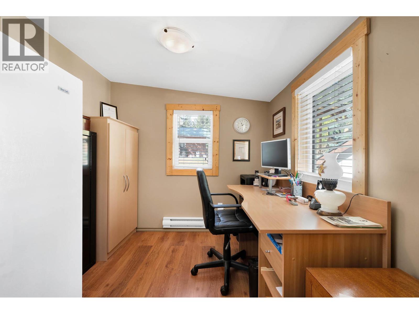  1888 Lakeview Drive, Kamloops