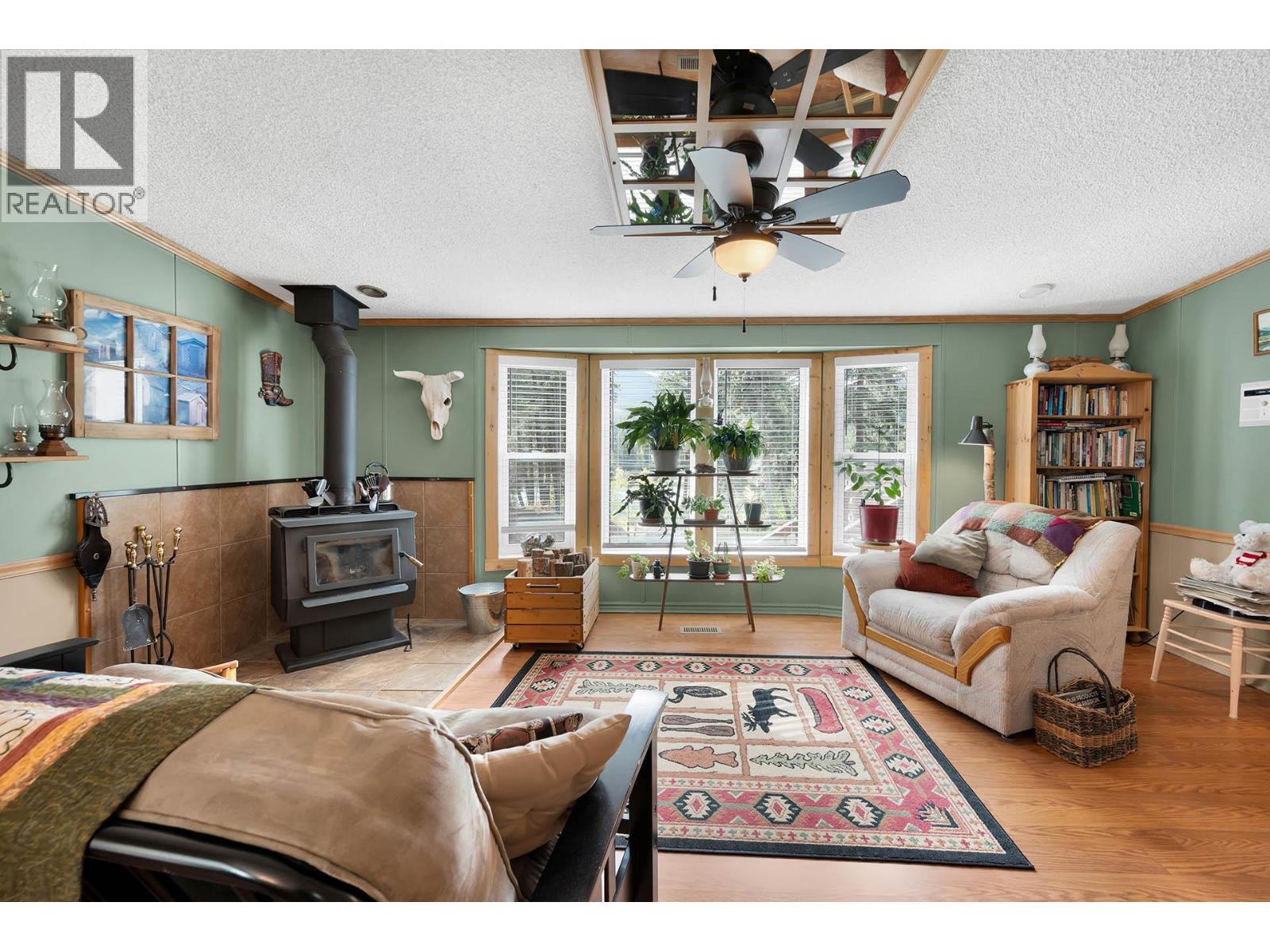  1888 Lakeview Drive, Kamloops