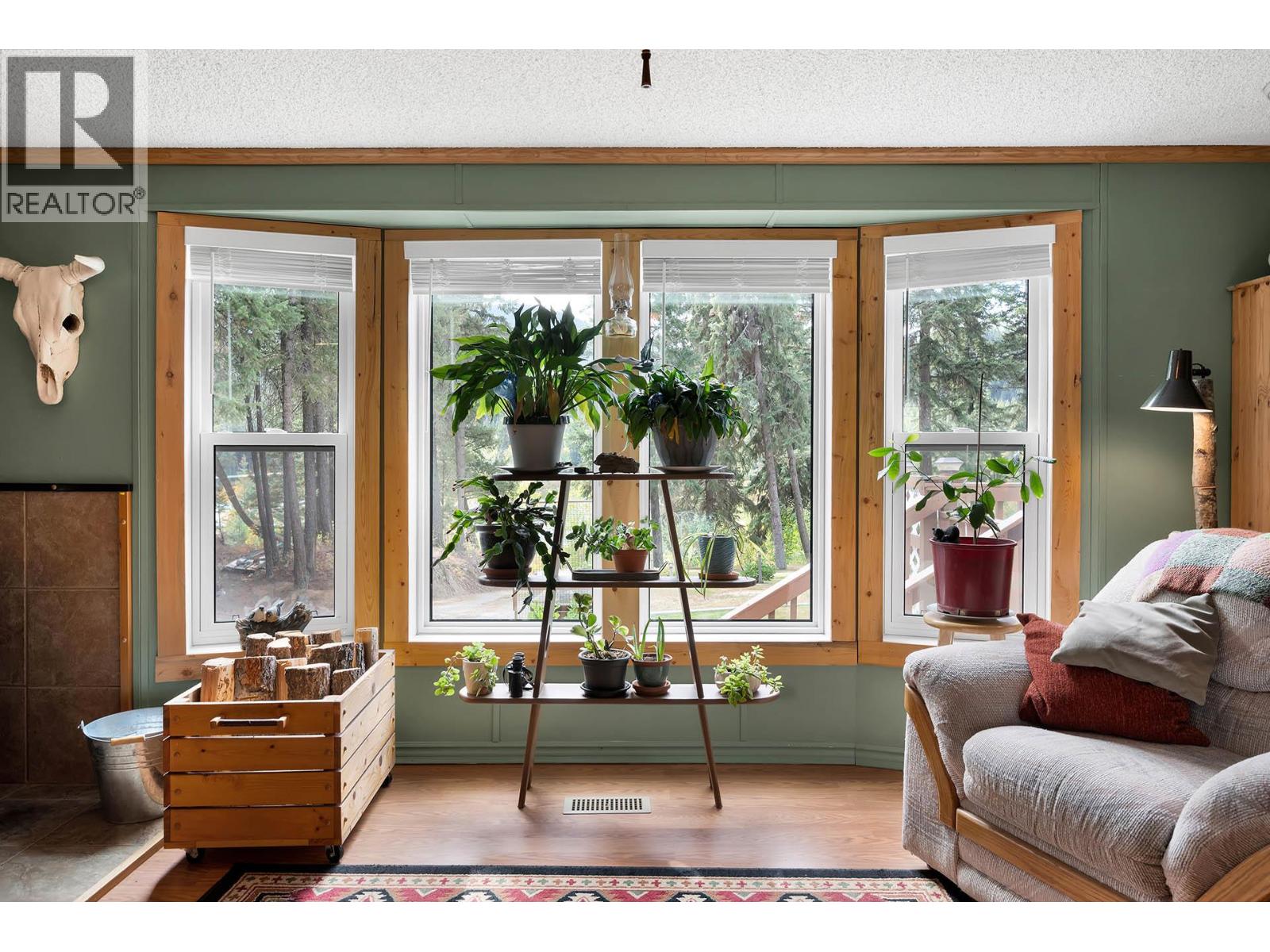  1888 Lakeview Drive, Kamloops