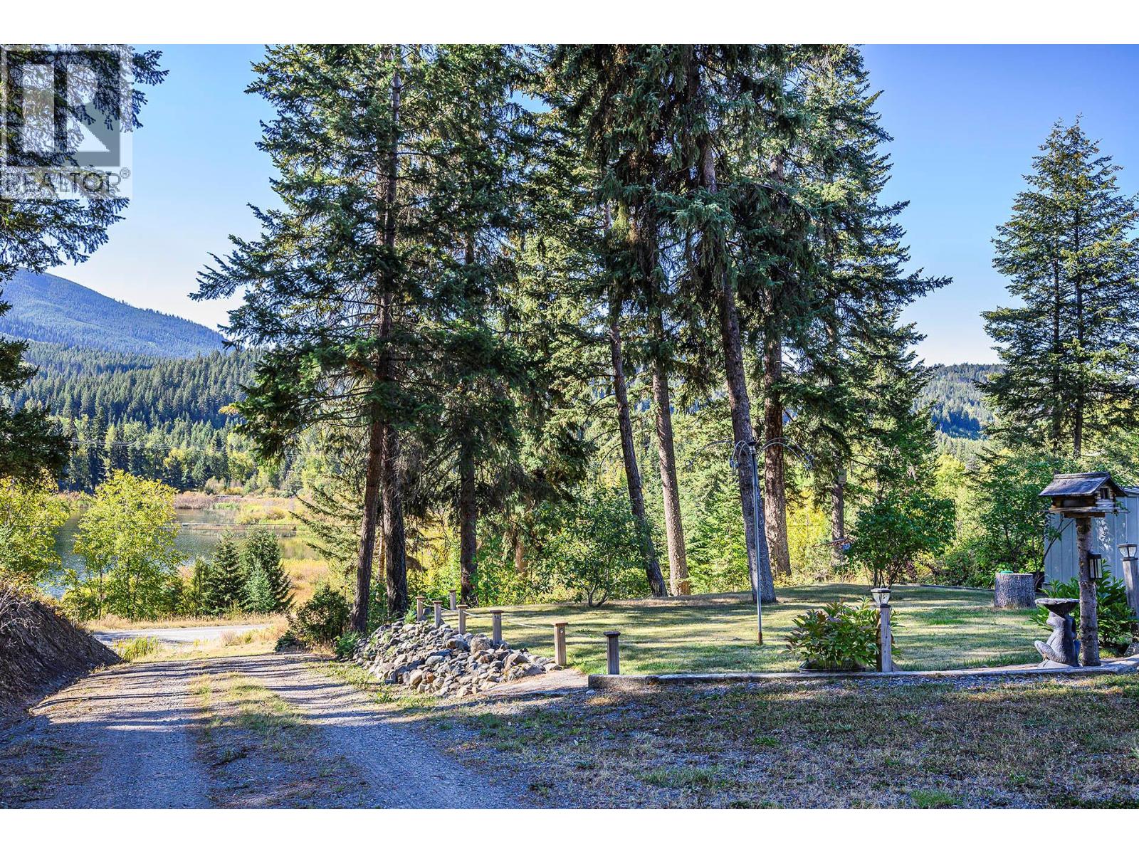  1888 Lakeview Drive, Kamloops