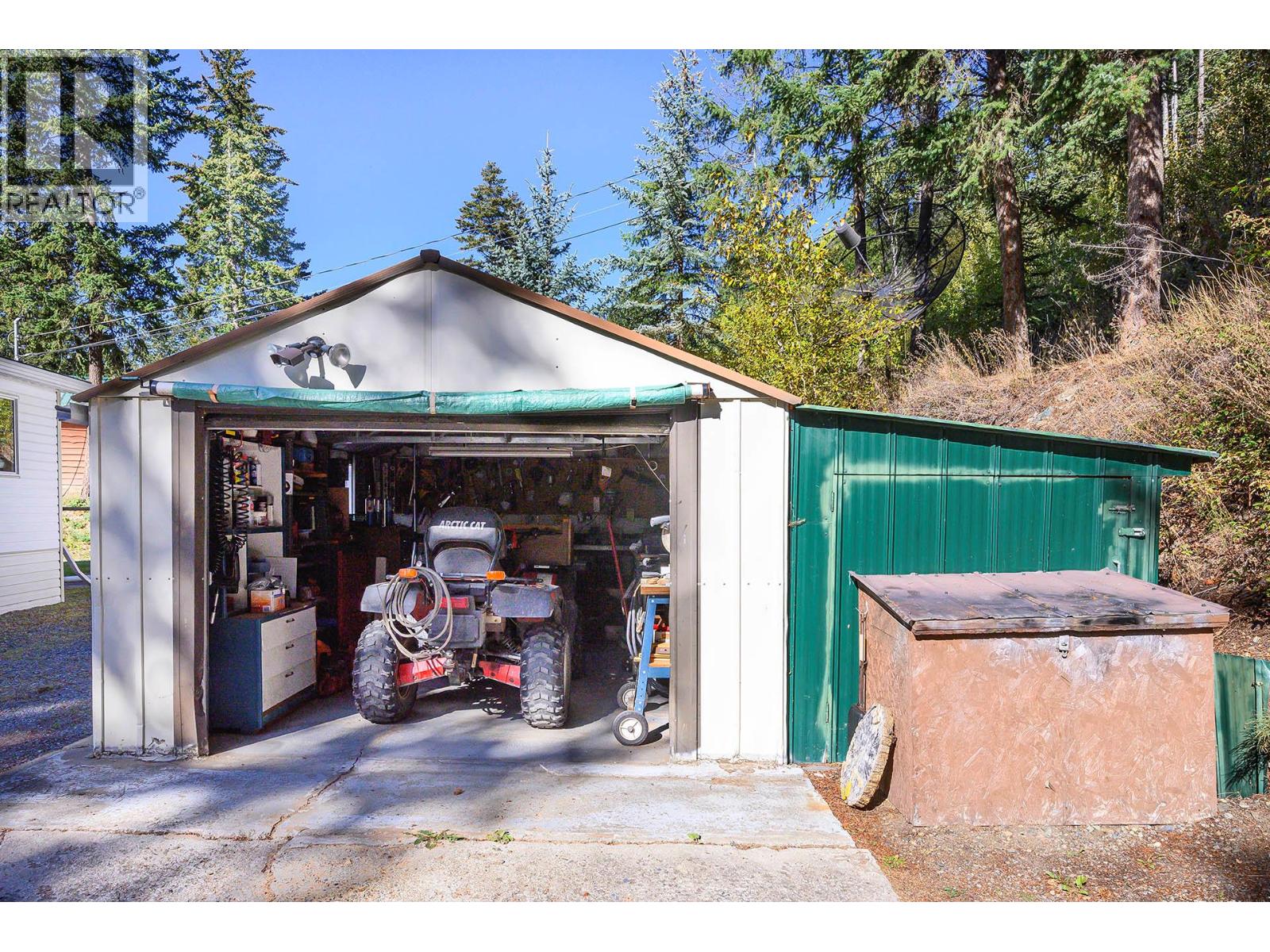  1888 Lakeview Drive, Kamloops