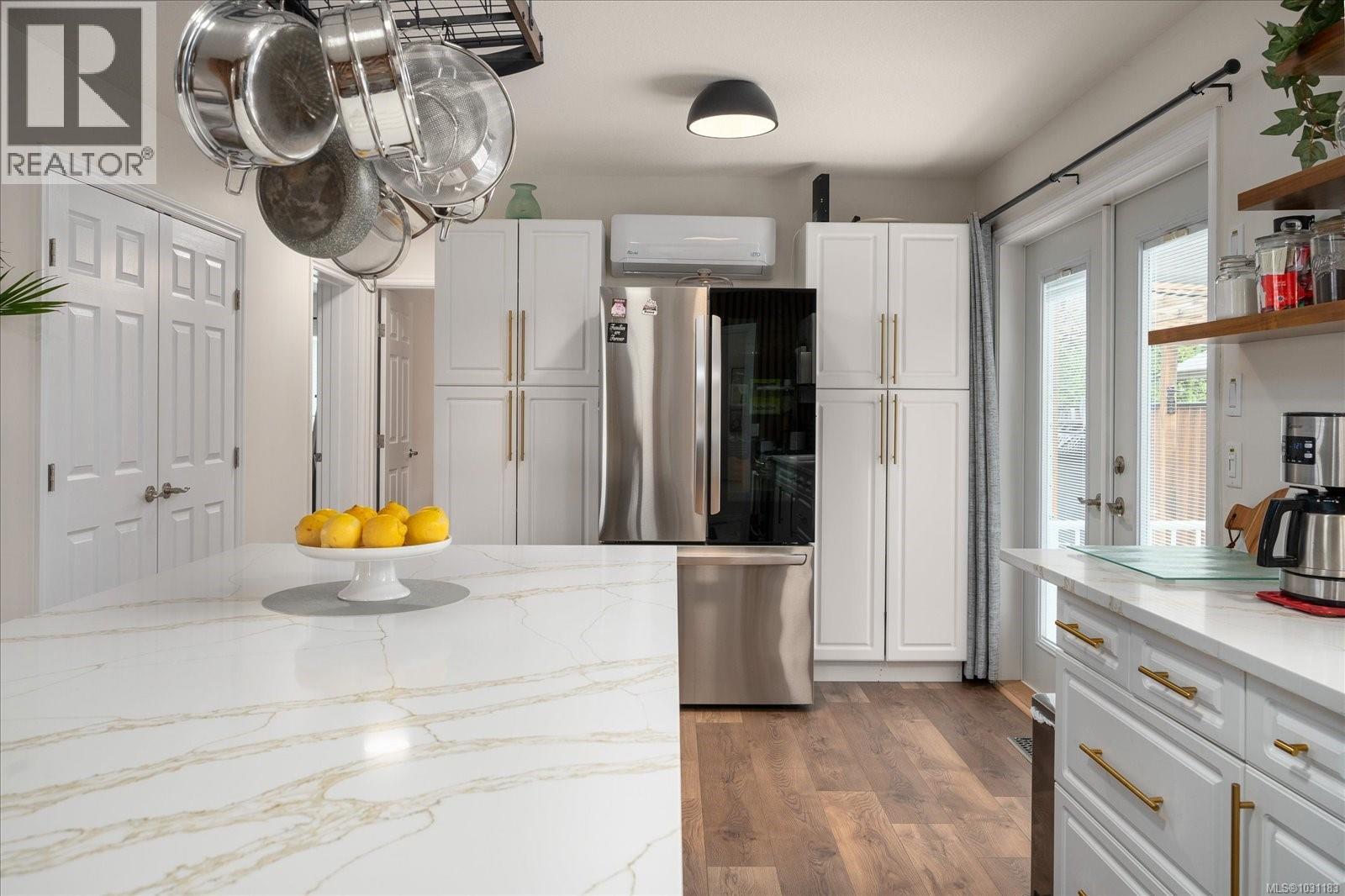 #189 3856 HONEY LOCUST DR - 5