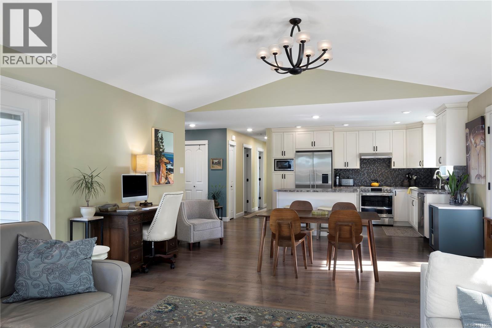 2065 Morello Pl, Courtenay