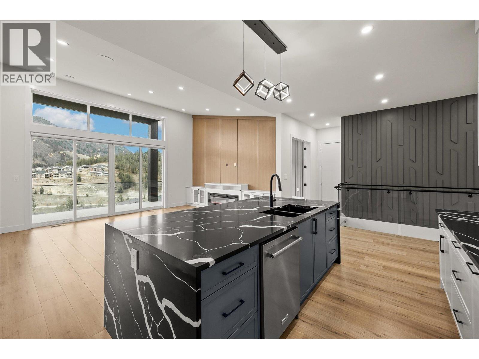 897 Carnoustie Drive, Kelowna